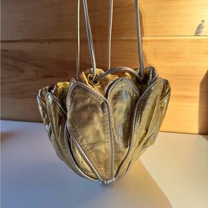 Vintage Gold Flower Leather Women's Bag